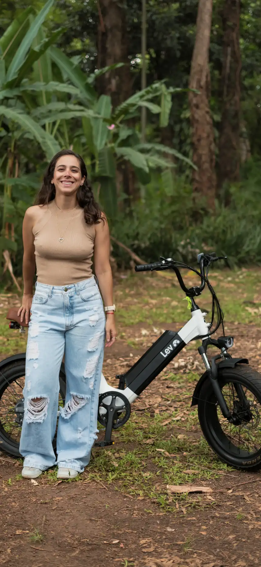 Lev gallery image 14